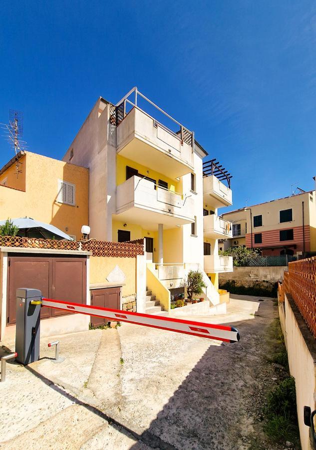 Residenza Quarto 02 - La Maddalena Apartment La Maddalena  Exterior photo