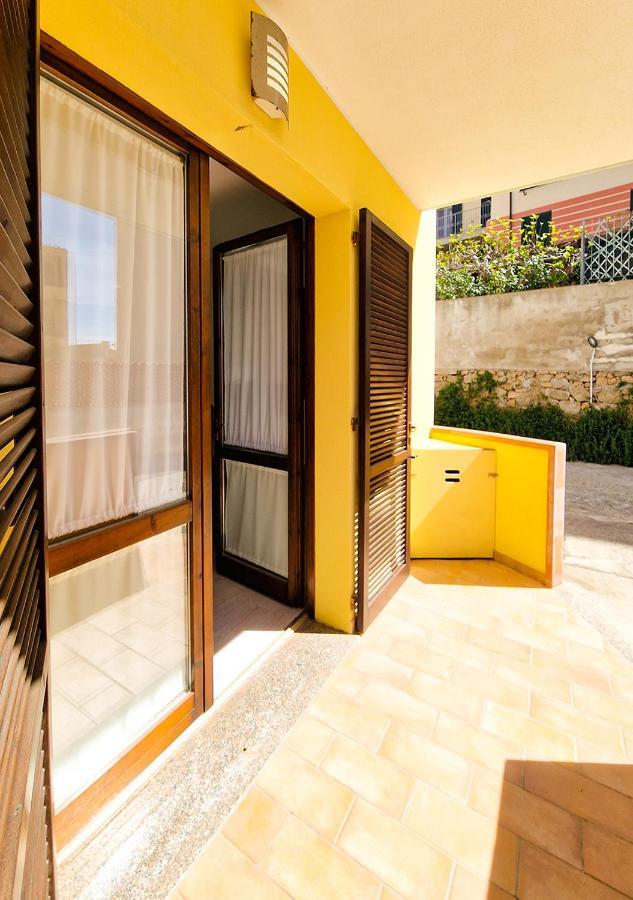 Residenza Quarto 02 - La Maddalena Apartment La Maddalena  Exterior photo